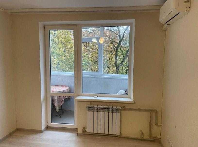 Продам 1к квартиру м.Холодная Гора