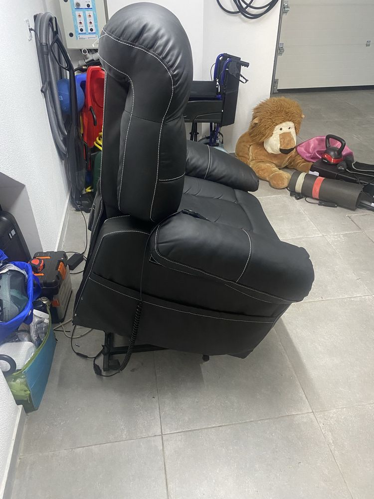 Poltrona/cadeirao elevatoria c sistema eletrico,oferta cadeira banho