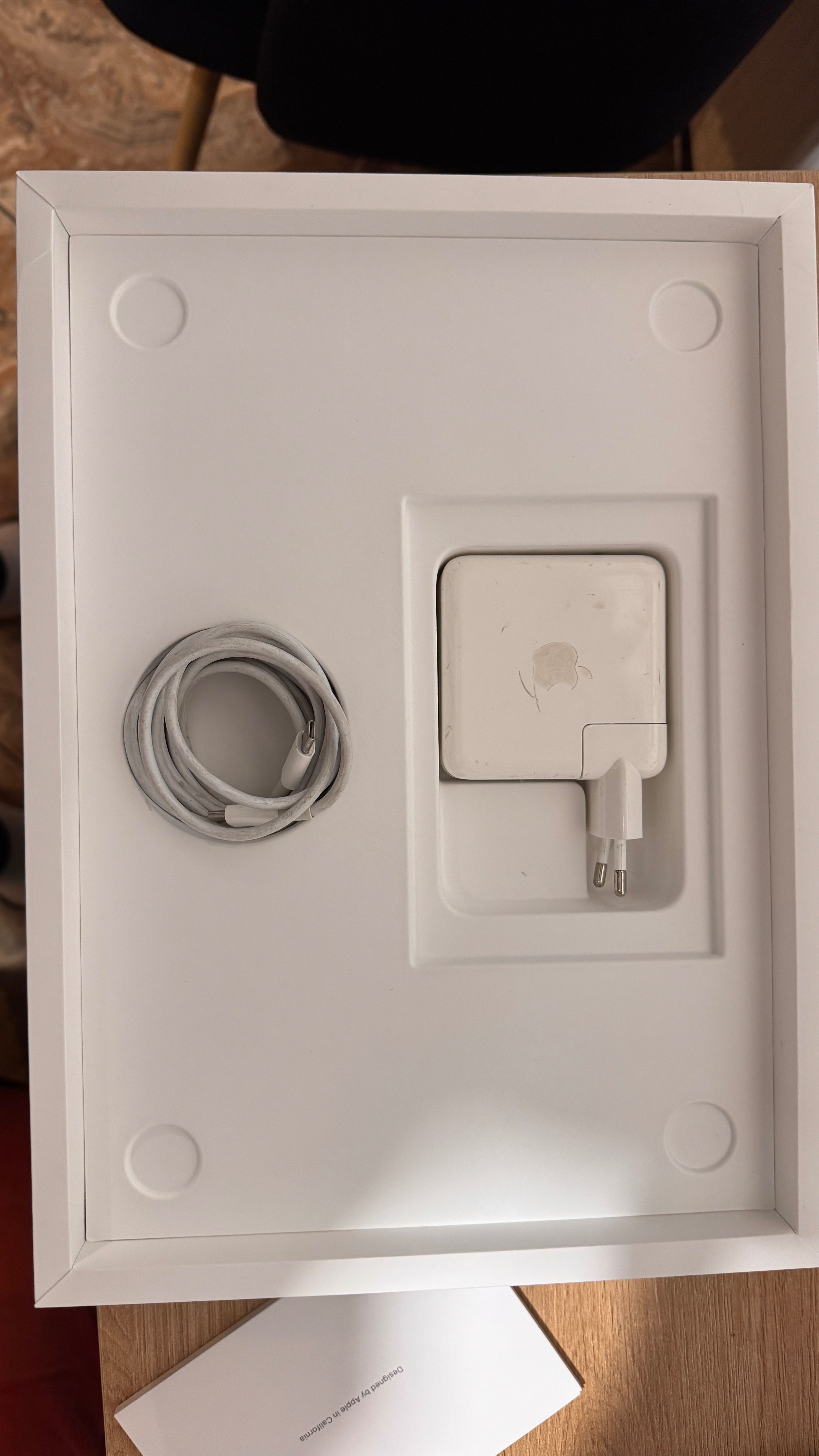 MacBook Pro M2 13,3" 8GB RAM 512GB (2022) (WhatsApp lub Email)
