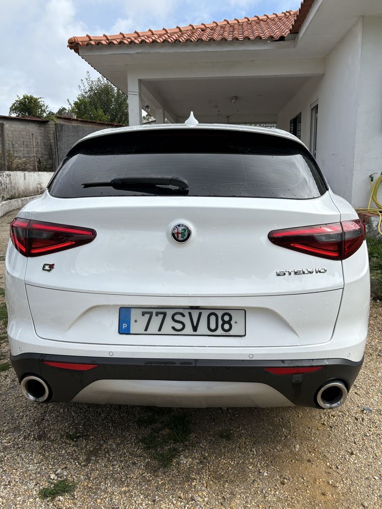 Alfa Romeo Stelvio Q4 2.2 D 210 cv