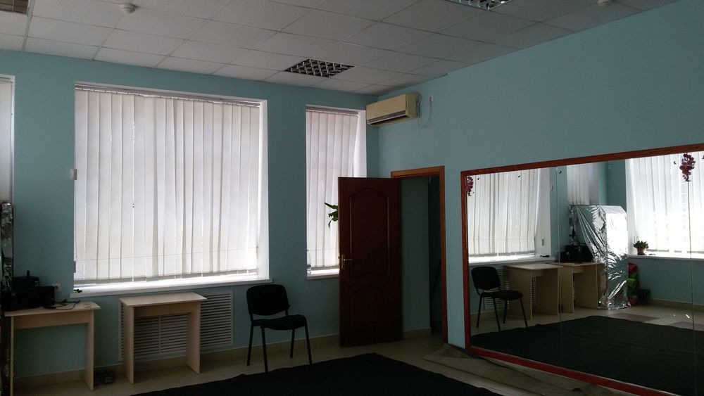 Оренда без комісії частини приміщення 70 м.кв.м., вул. Житомирська 55.