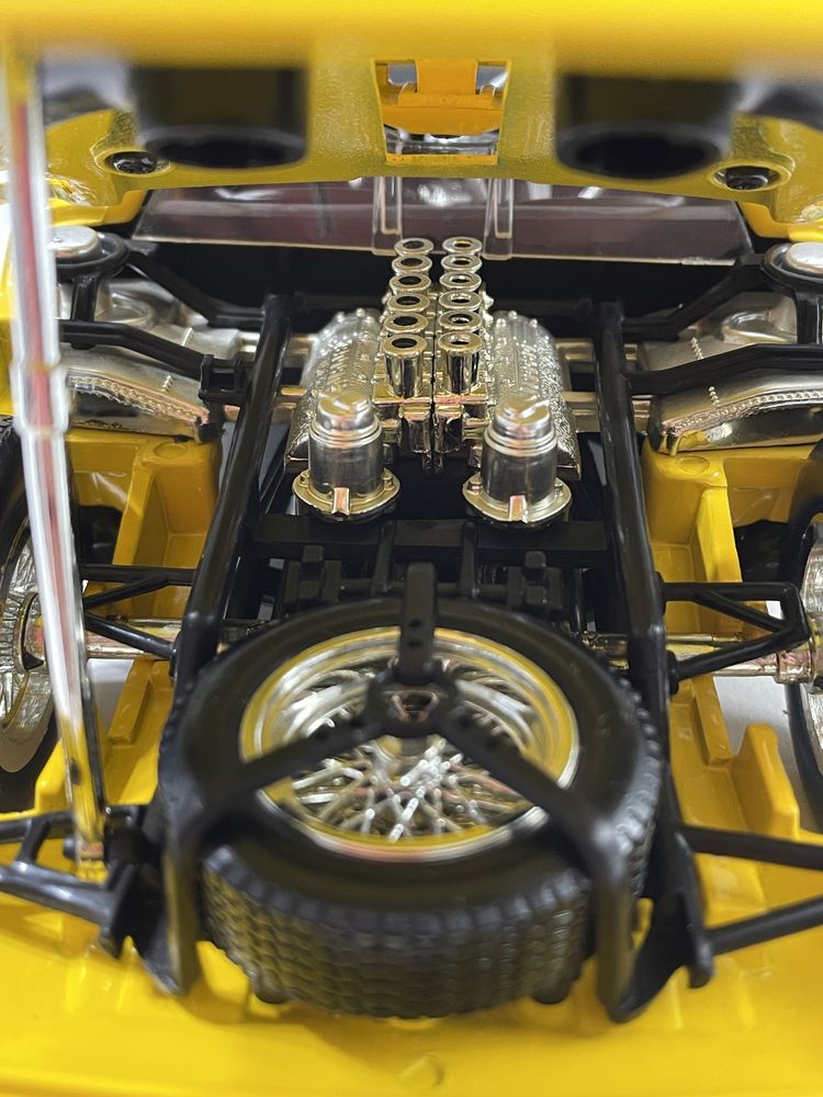 Model Ferrari 250 LM 1/18 Hot Wheels 1:18 żółte Koszalin Le Mans