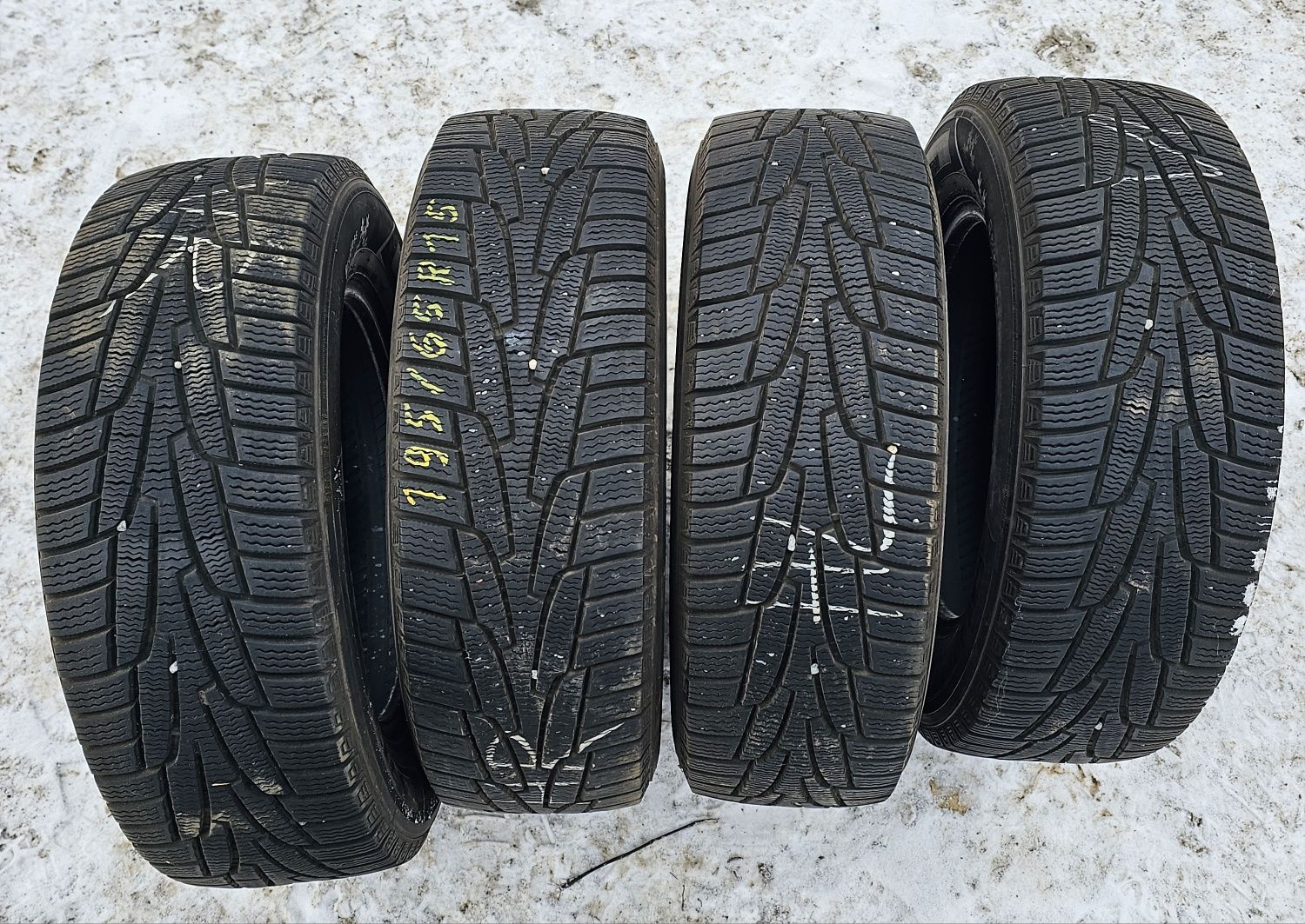 Opony zimowe Kumho 195/65R15