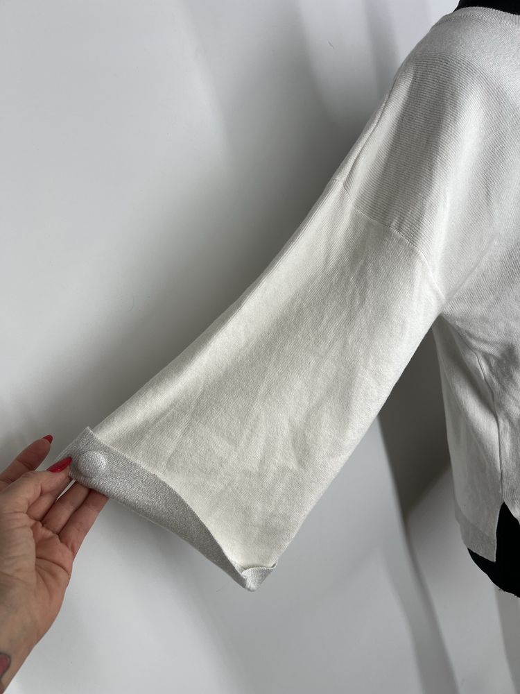 Elegancki bialo srebrny sweter/bluzka szerokie rekawy. 3/4