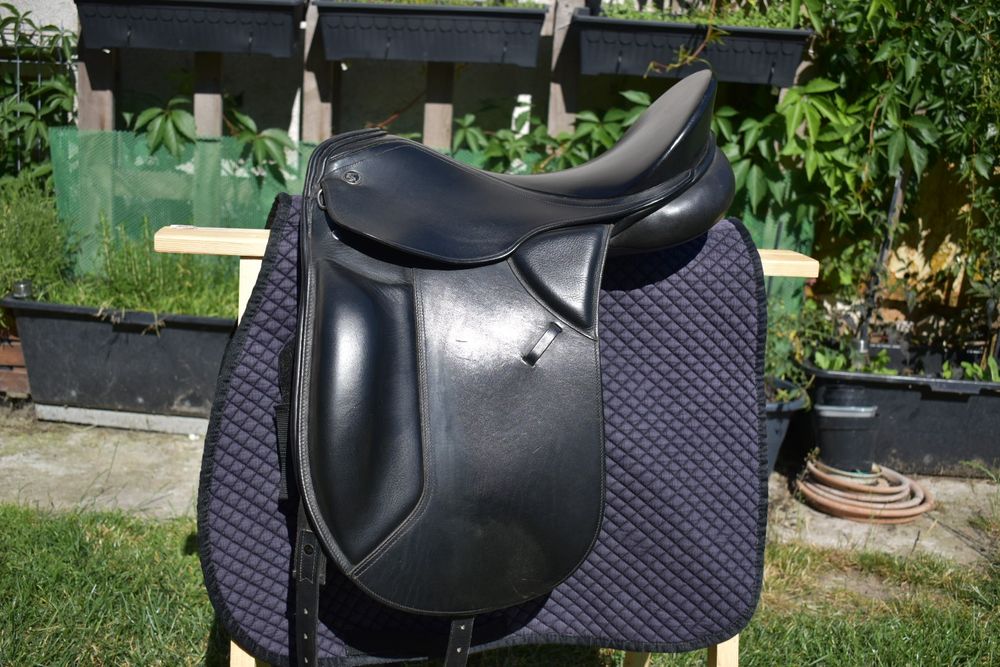 Siodło ujeżdżeniowe Kieffer Lech DL 17"