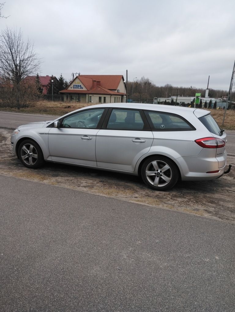 Ford Mondeo rok 2011