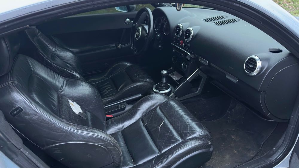 продам ауді тт 1.8 турбо бензин