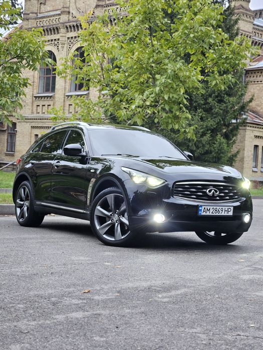 Продам Infiniti FX50 5.0 V8 | AWD | Sport Package |