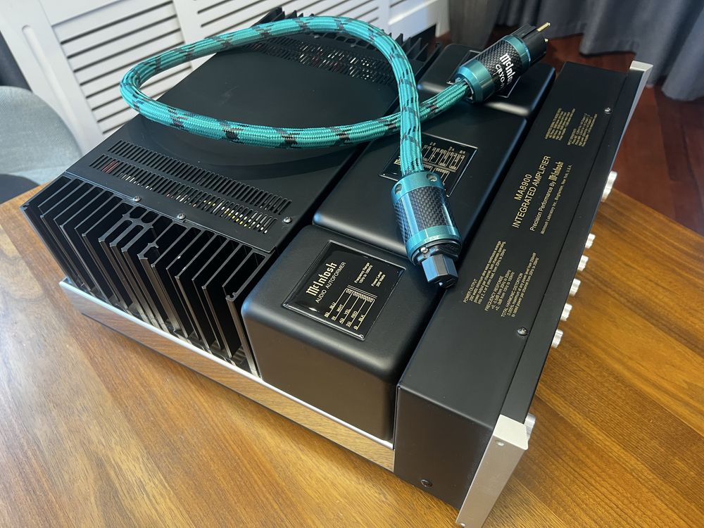 Wzmacniacz McIntosh 8900 - Stan idealny!