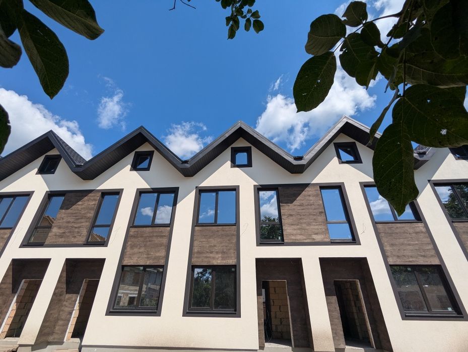 Таунхаус в Бучі з газом