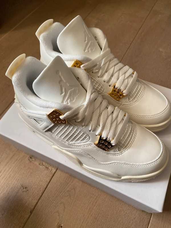 Jordan 4 Retro Metallic Gold R.41