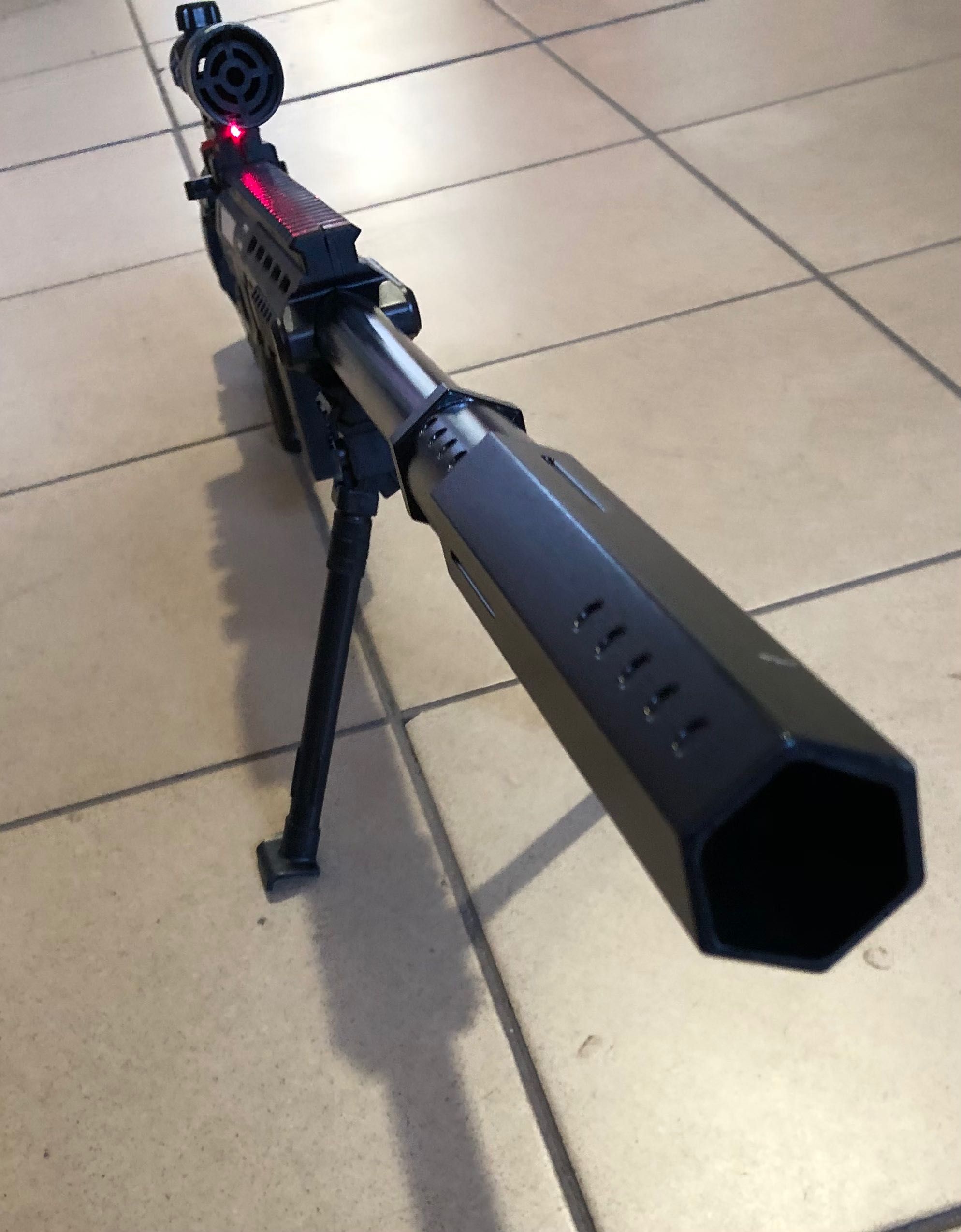 Снайперская винтовка AWM 88 см,лазерный прицел,сошки