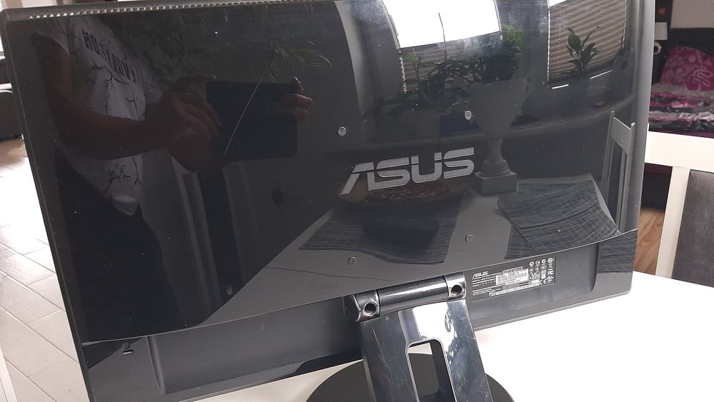 Sprzedam monitor asus