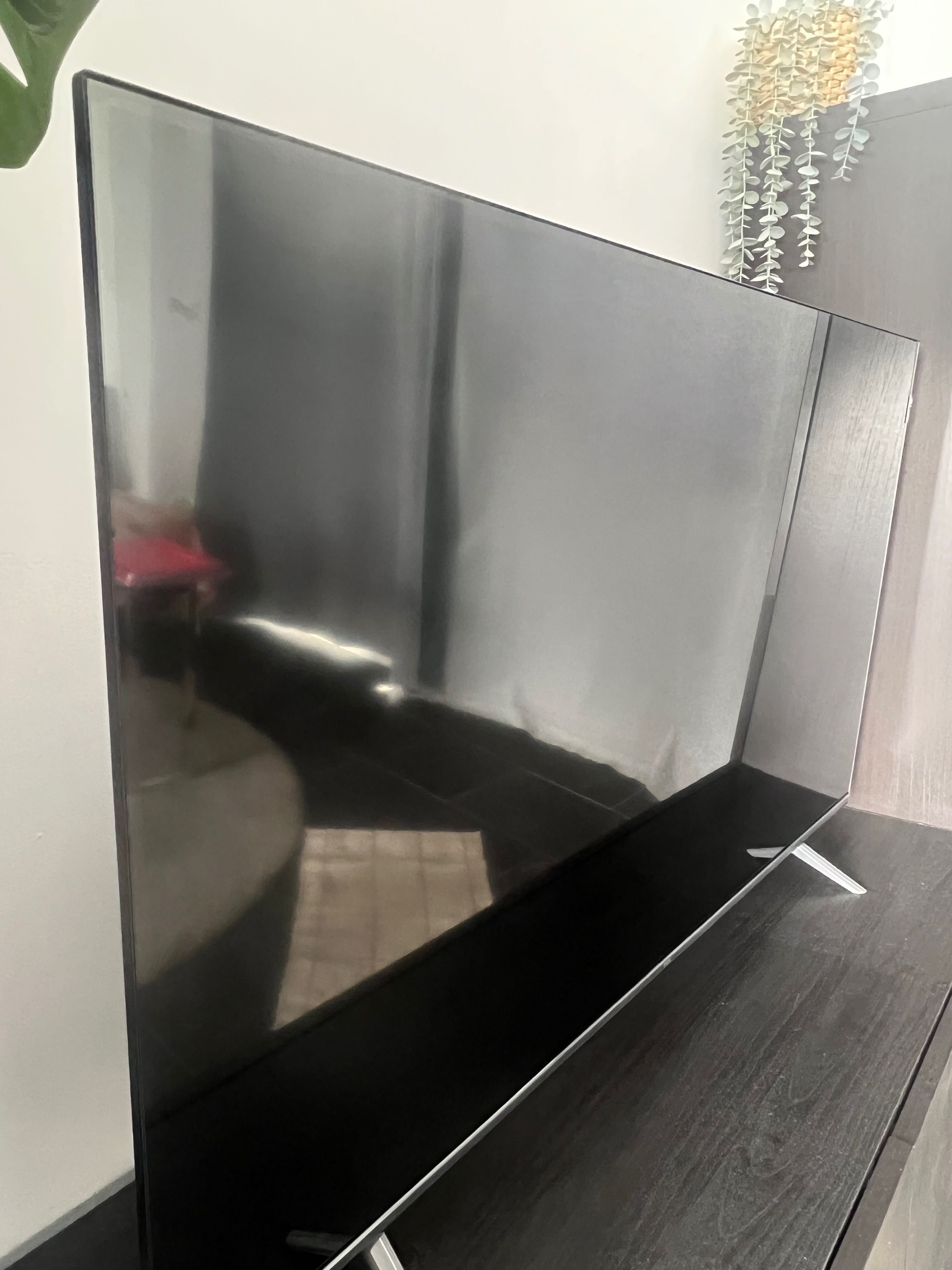 Televisor TCL 43”