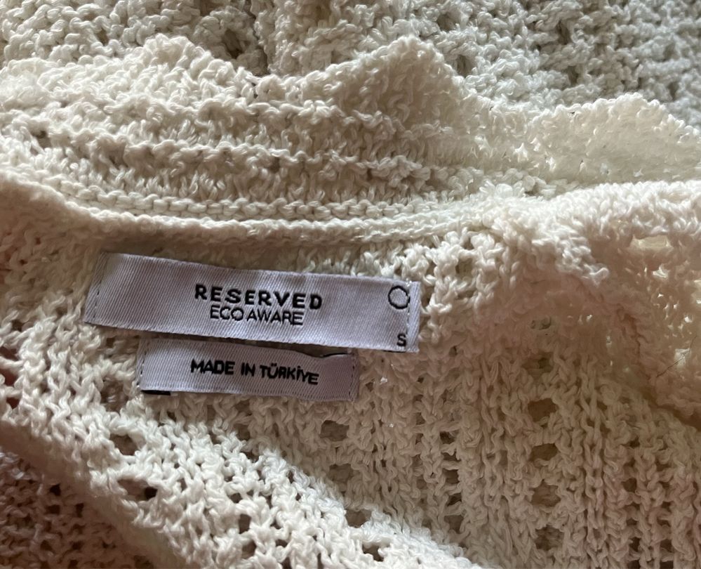 Koronkowa bluzka Reserved