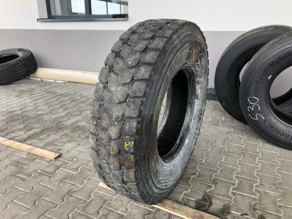 13R33.5 Opona PIRELLI TG01 Napęd 01 Budowlana 13-22.5 22.5