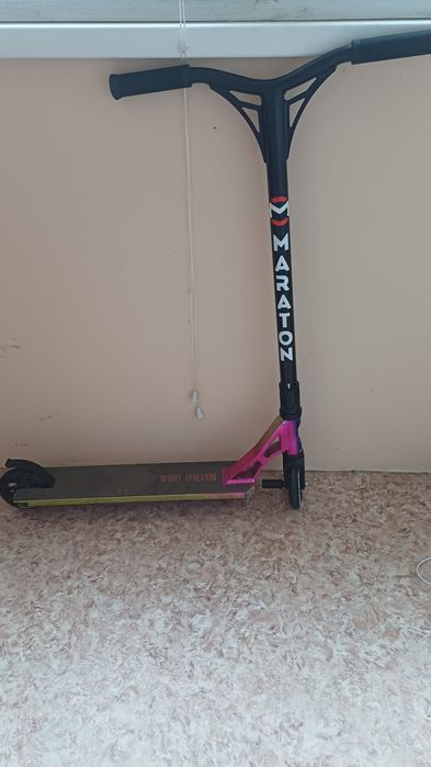 Труковий Самокат Maraton Nitro