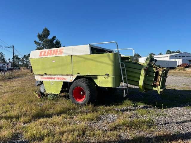 Enfardadeira CLAAS QUADRANT 1200 RC Muito Pouco Trabalho!