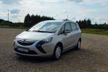 Opel Zafira zadbany , serwisowany , tempomat , pdc 2x , NAVI