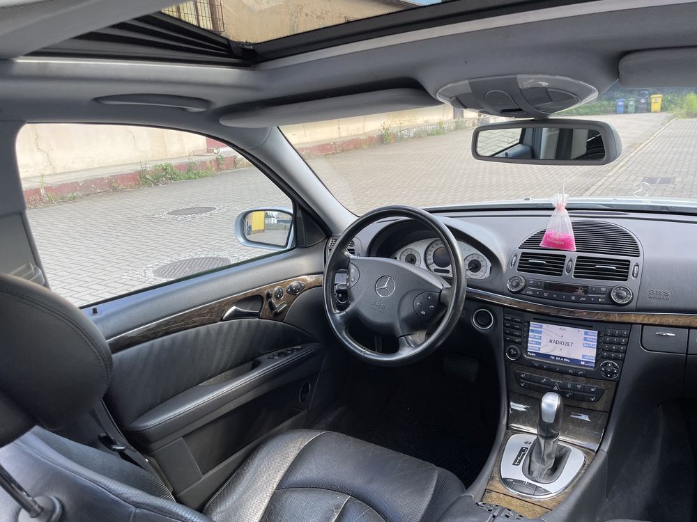 Mercedes E-Klasse E320 4-Matic zarejestrowany w PL Avangarde