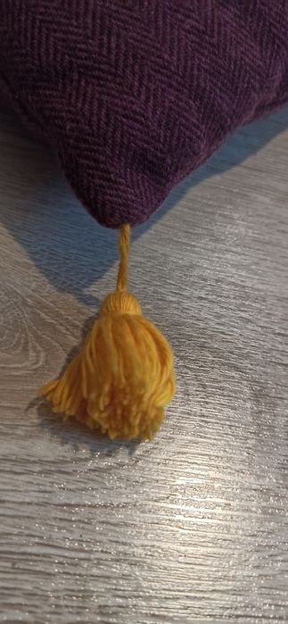 Poduszka z poszewka średniowiecze