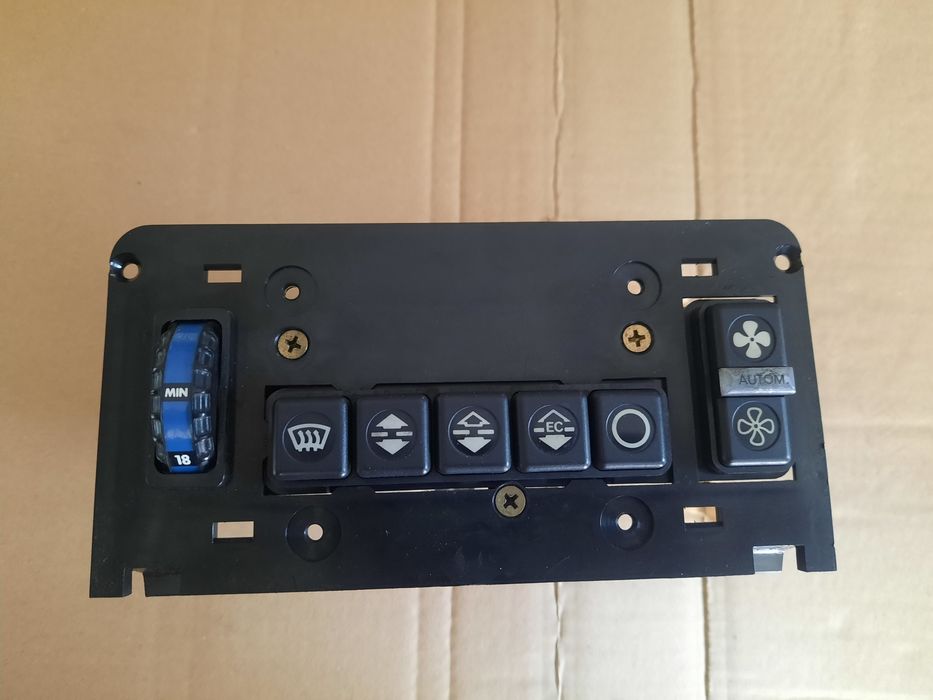 Klimatyzacja panel sterowania klimatornik Mercedes W123 123 USA
