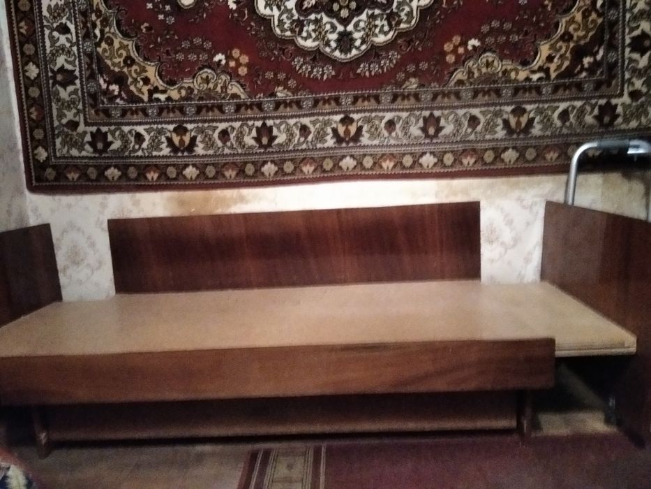 Безкоштовно підліткове розсувне ліжко