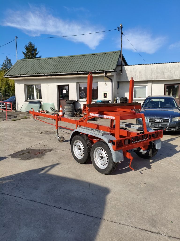 DMC 2700 kg.mocna Dłużyca dwuosiowa przyczepa sprowadzona