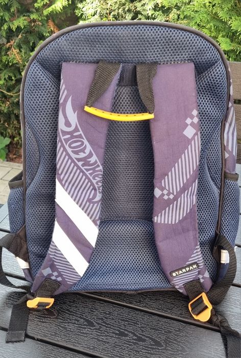 Zestaw tornister/plecak Hot Wheels, dwa piórnik, worek, zeszyty i inne