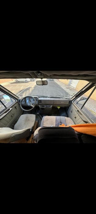 Autocaravana com casa de banho