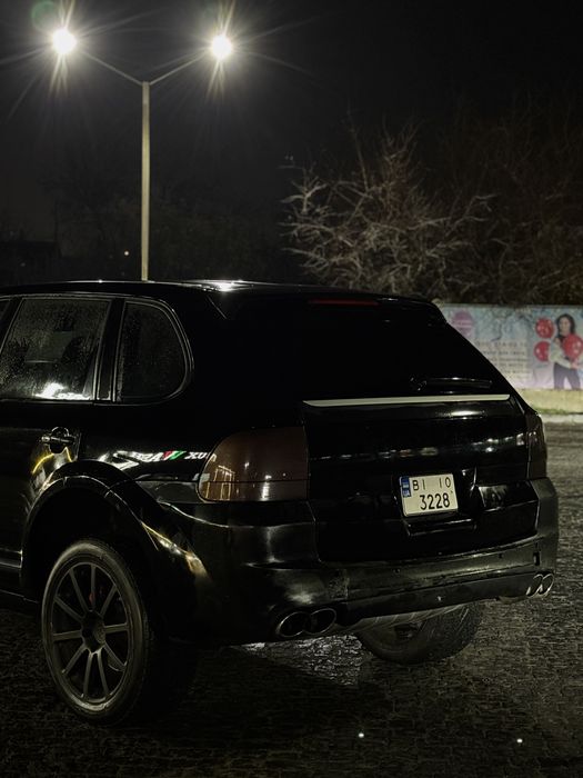 Porshe cayenne 4.5 turbo magnum