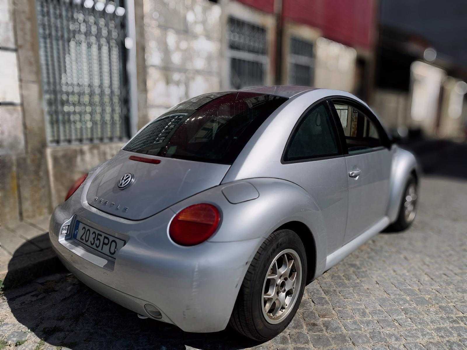 Volkswagen (VW) New Beetle 1.6 gasolina