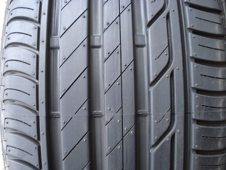 Bridgestone Turanza T001 215/50 r 18 4 - sztuki letnie