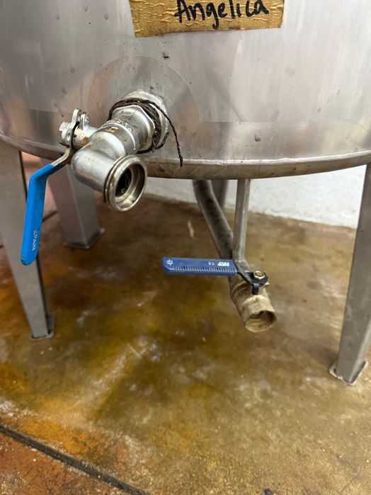 CUBAS SEMPRE CHEIAS INOX COMO NOVAS 300,500 L