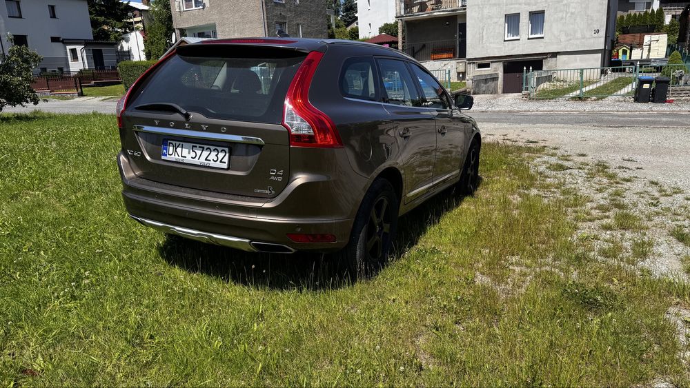 Volvo XC60 2.4D AWD 4x4 automat hak