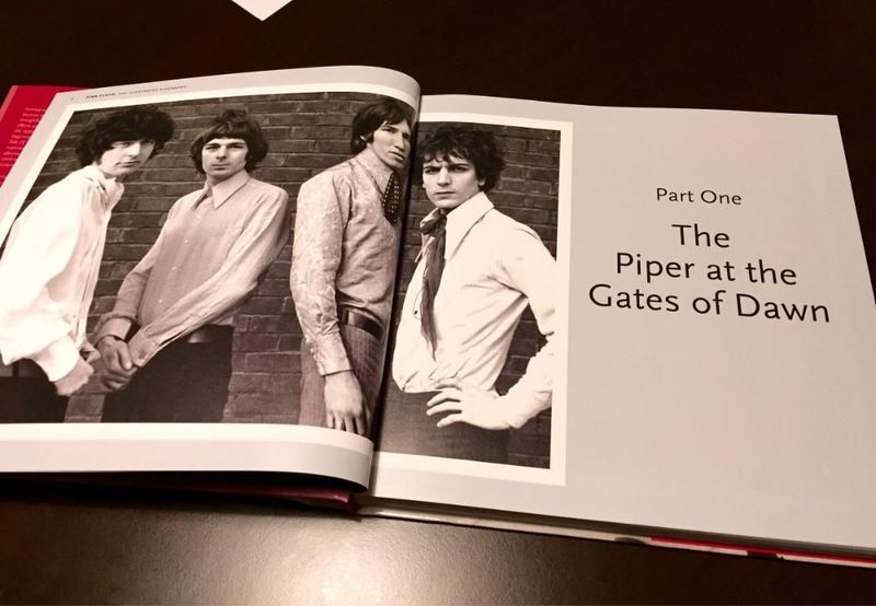 Livro Pink Floyd: Illustrated Biography (Classic Rare & Unseen)