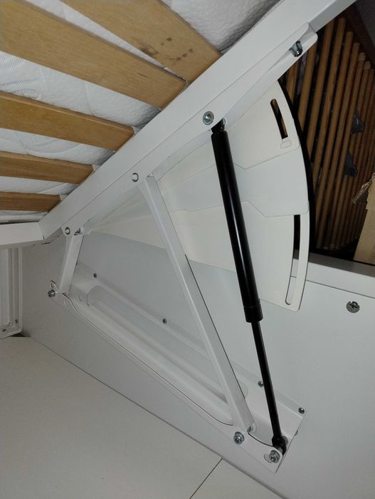 łóżko Malm 180x200 z pojemnikiem Ikea stan bardzo dobry