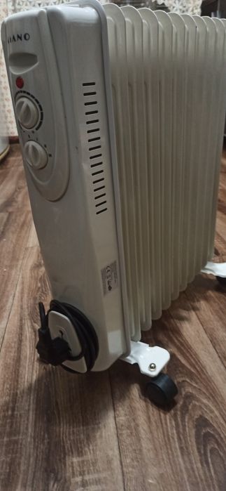 Продам масляний якісний обігрівач Kiano
