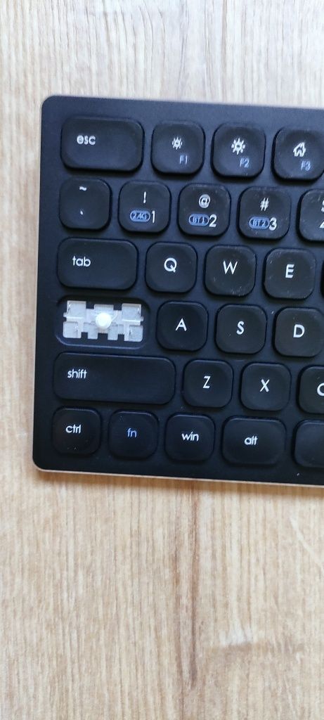 Klawiatura bezprzewodowa x-kom Aluminium Wireless Keyboard (Czarna)