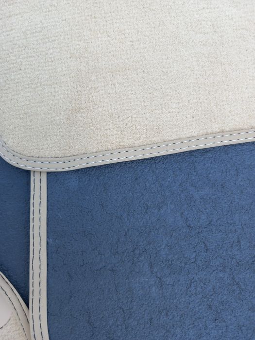 Dywaniki welurowe Mercedes W201