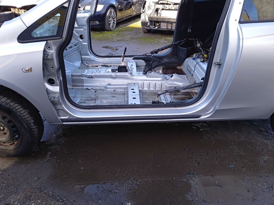 OPEL CORSA E ćwiartka pas wanna tył dupa lewa prawa klapa zderzak Z176