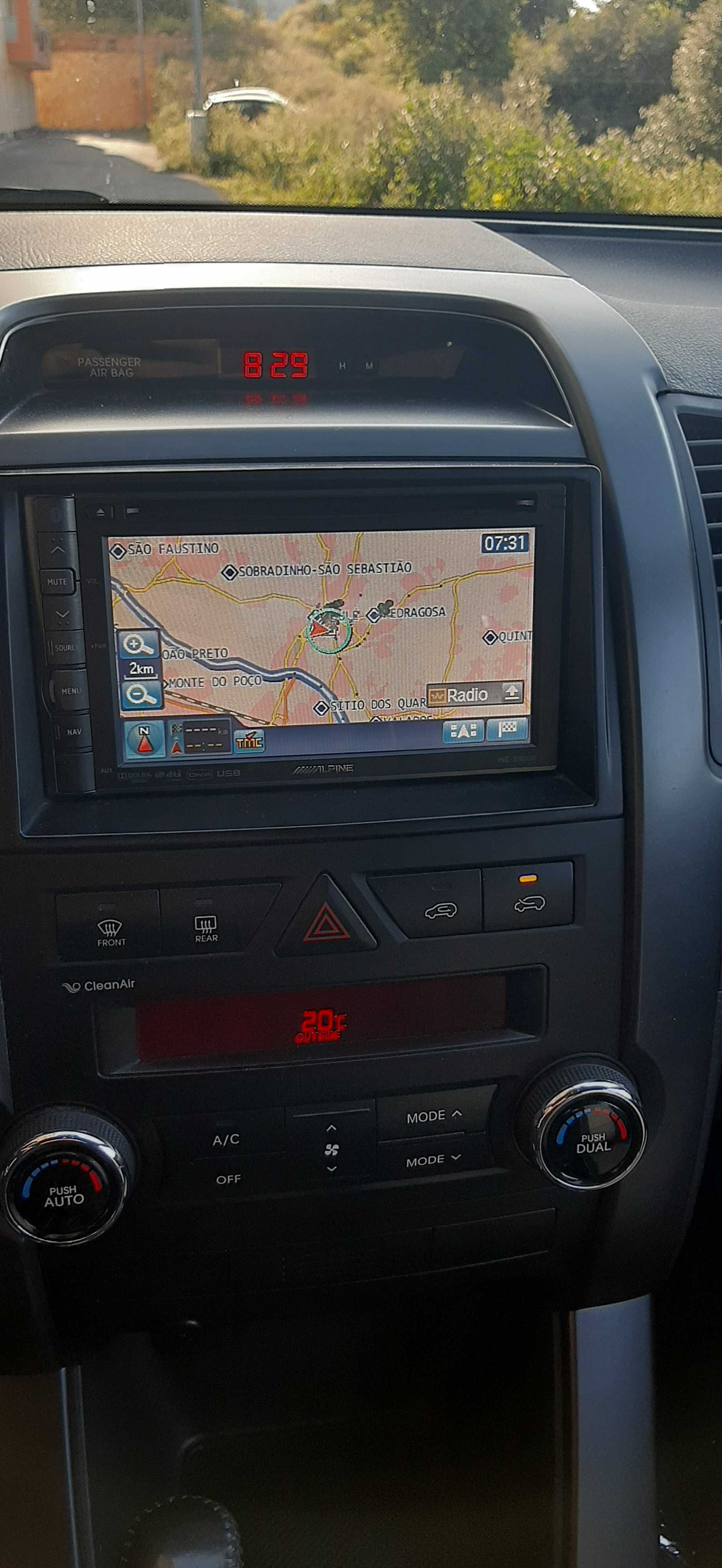 KIA SORENTO 2.2 CRDI TX AUTOMÁTICO em excelente estado
