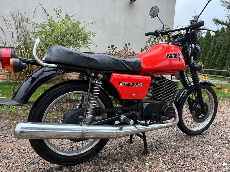ETZ 250 motocykl