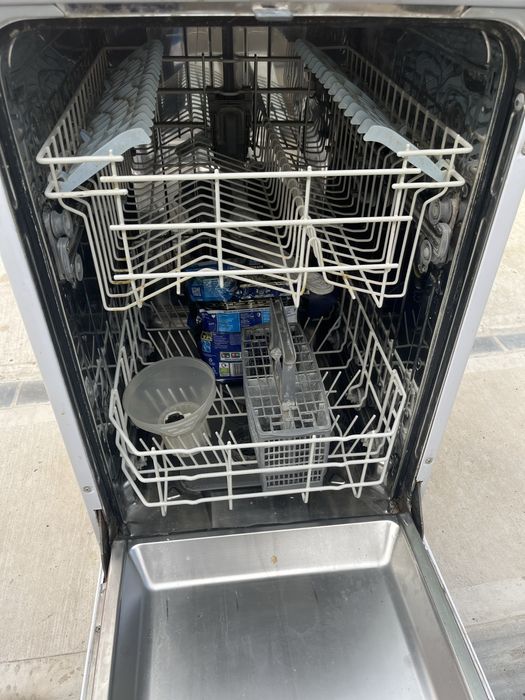 Посудомийна машина