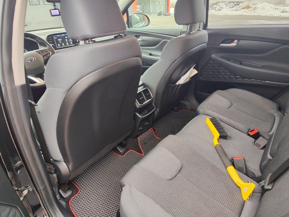 Продам хюндай сантафе 2019 года