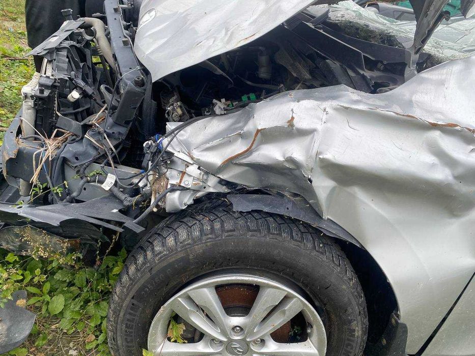 Продам Hundai ix35 2.0 бензин механіка, після дтп, не на ходу.