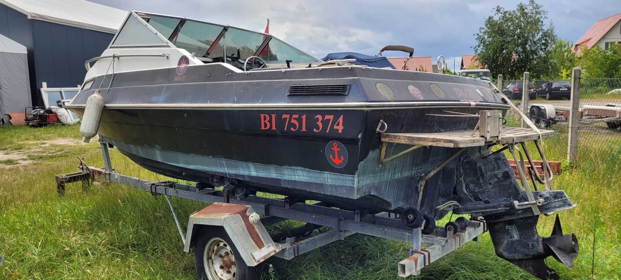 jacht motorowy kadłub Glastron V 197 bayliner