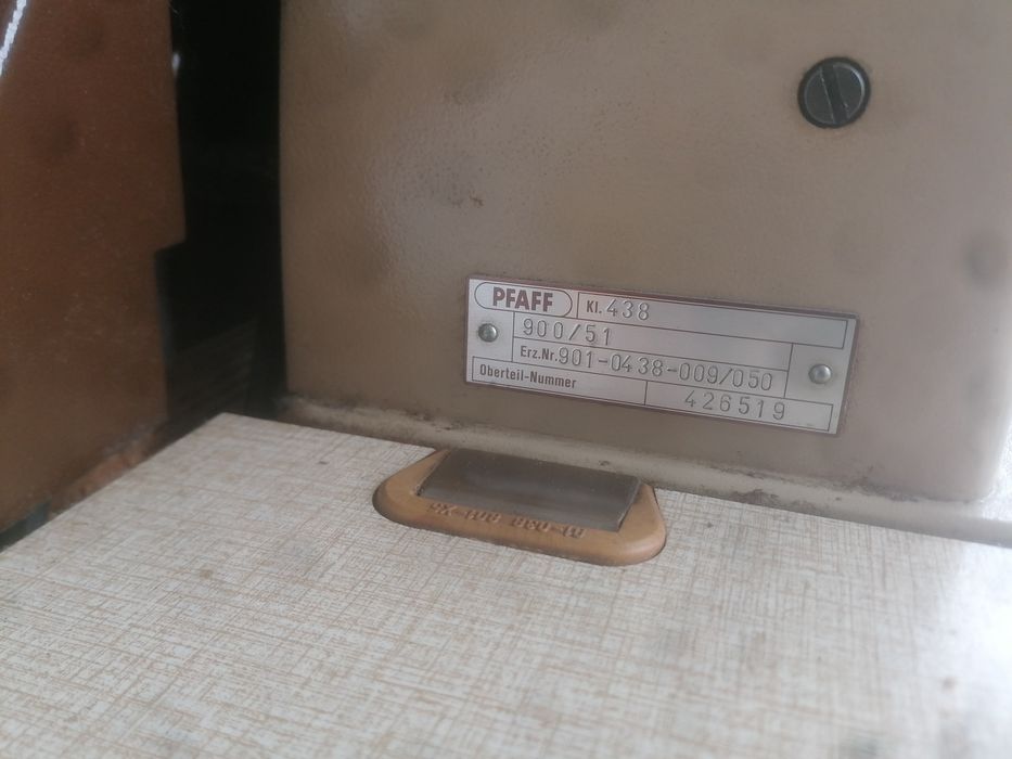 Maszyna do szycia Pfaff 438 zygzak