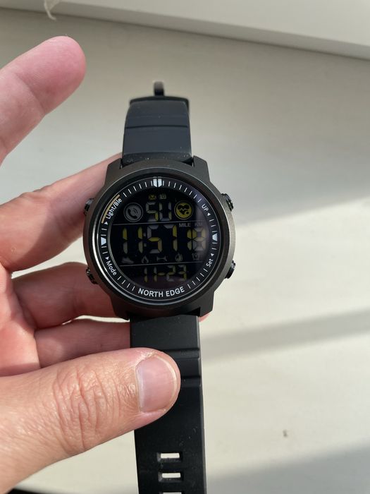 North Edge Laker Black 5BAR