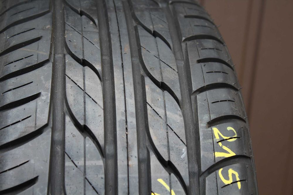 215 50 r17 Firestone TZ200